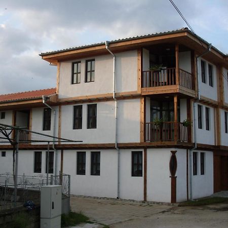 Tsutsovi House Hotel Kalofer Ngoại thất bức ảnh