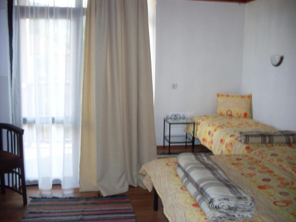 Tsutsovi House Hotel Kalofer Phòng bức ảnh